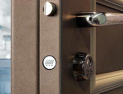 serrure a2p sur porte blindée